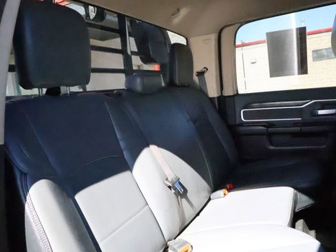 Used 2019 RAM 4500 SLT w/ Quick Order Package 27G SLT image 40