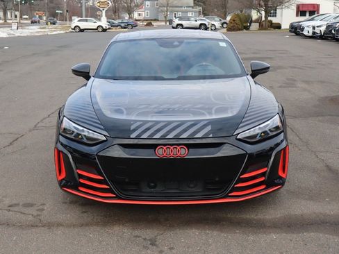 Used 2023 Audi RS e-tron GT image 2