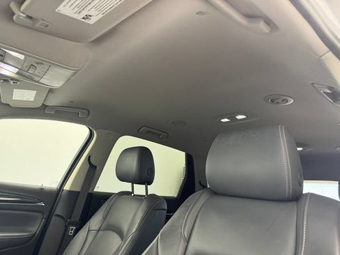 Used 2021 Buick Enclave Essence w/ Sound and Sites Package FWD image 3