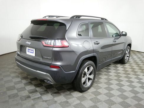Used 2022 Jeep Cherokee Limited image 3