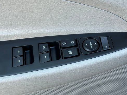 Used 2021 Hyundai Tucson Value image 11