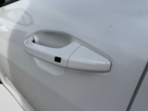 New 2025 Kia K4 EX image 31