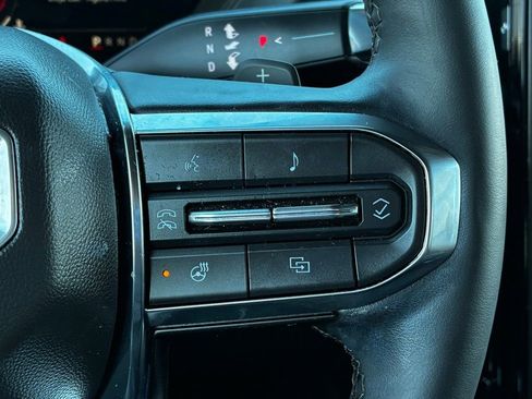 Used 2025 GMC Yukon Denali image 20