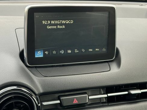 Used 2018 Toyota Yaris iA FWD image 29