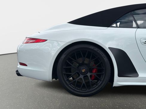 Used 2015 Porsche 911 Carrera 4 GTS AWD/4WD image 21
