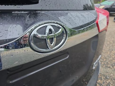 Used 2015 Toyota RAV4 XLE FWD image 10
