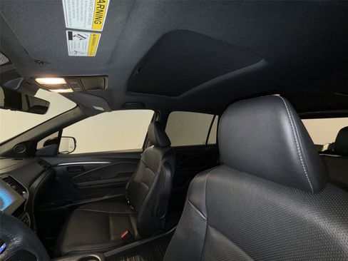 Used 2023 Honda Passport EX-L image 16