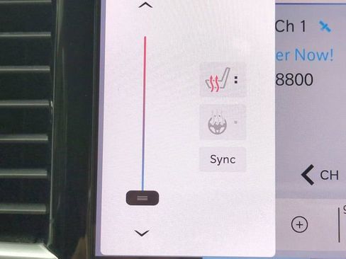 Used 2024 Chrysler Pacifica Touring-L image 22