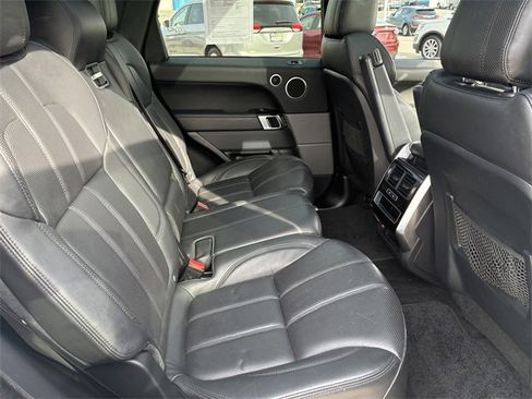 Used 2017 Land Rover Range Rover Sport HSE image 15