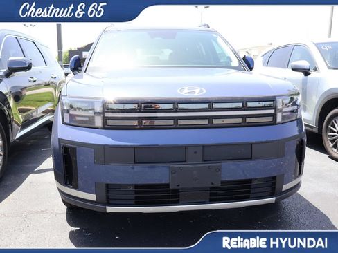Used 2025 Hyundai Santa Fe Limited AWD/4WD image 5