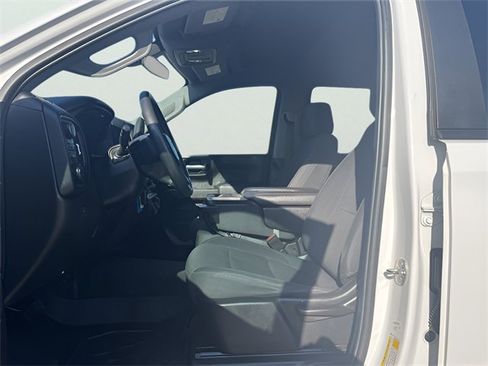 Used 2020 Chevrolet Silverado 1500 Custom w/ Custom Value Package image 13