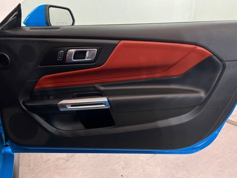 Used 2025 Ford Mustang Premium RWD image 16