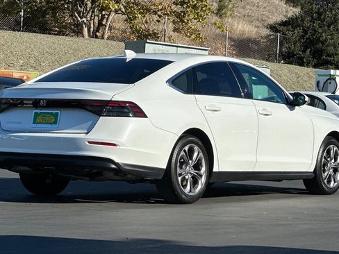 Used 2023 Honda Accord EX image 4