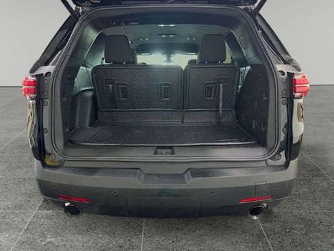 Used 2022 Chevrolet Traverse LT w/ LPO, Floor Liner Package AWD/4WD image 16