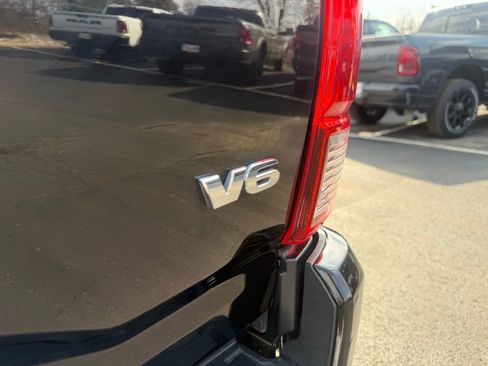Used 2023 Toyota Tacoma SR AWD/4WD image 36