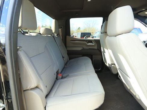 Used 2025 Chevrolet Silverado 1500 LT image 28