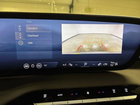 Used 2025 Buick Enclave Preferred image 42