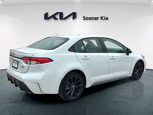 Used 2024 Toyota Corolla SE FWD image 6