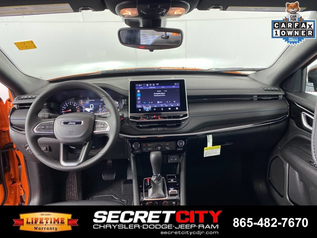 Used 2026 Jeep Compass Latitude AWD/4WD image 25