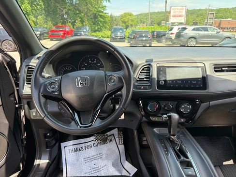 Used 2019 Honda HR-V Sport image 21