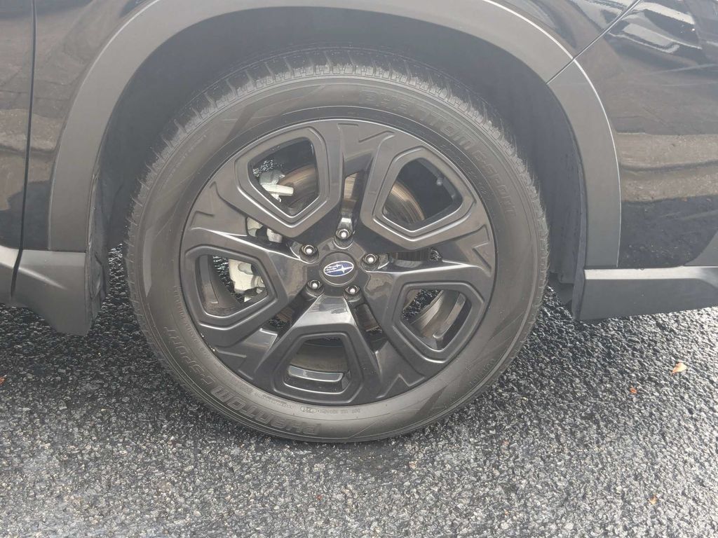 Used 2024 Subaru Ascent Onyx Edition AWD/4WD image 12