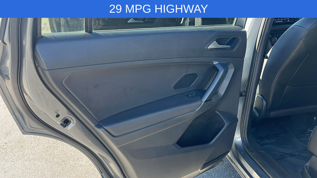 Used 2019 Volkswagen Tiguan SEL Premium R-Line AWD/4WD image 19