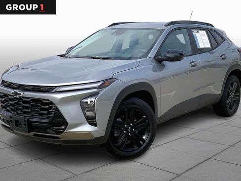 Used 2026 Chevrolet Trax ACTIV w/ Driver Confidence Package image 1