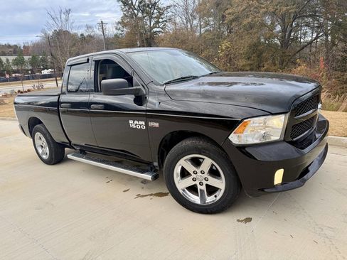 Used 2013 RAM 1500 Express image 3