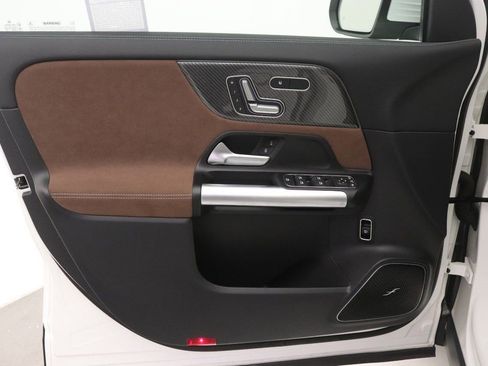 Certified 2025 Mercedes-Benz GLA 35 AMG 4MATIC image 20