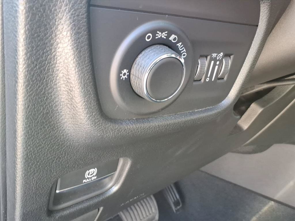 Used 2024 Jeep Grand Cherokee Laredo X w/ Luxury Tech Group I AWD/4WD image 22