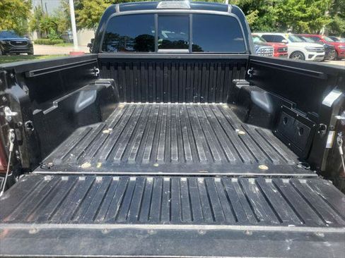 Certified 2023 Toyota Tacoma SR AWD/4WD image 30