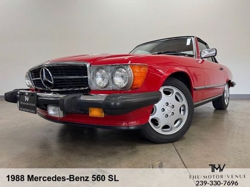 Used 1988 Mercedes-Benz 560 SL image 2