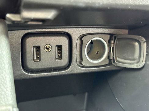 Used 2020 Buick Encore Preferred w/ Safety Package FWD image 30