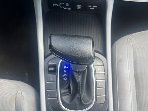 Used 2024 Hyundai Kona SEL AWD/4WD image 38