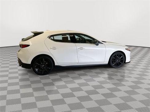 Used 2025 MAZDA MAZDA3 Hatchback w/ Appearance Package image 11