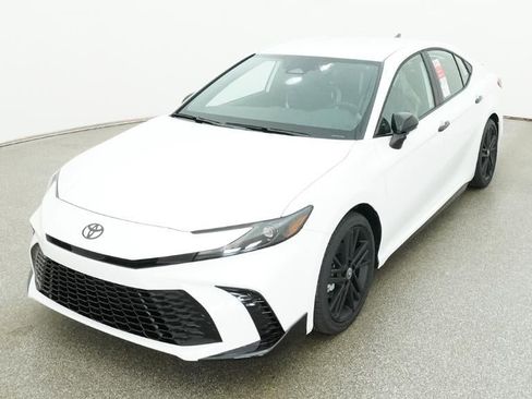 New 2026 Toyota Camry Hybrid FWD image 16