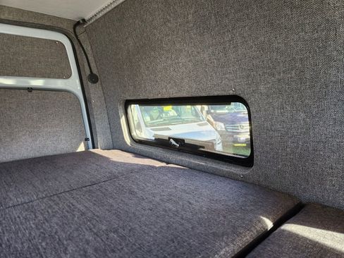 Used 2025 Mercedes-Benz Sprinter 2500 image 32