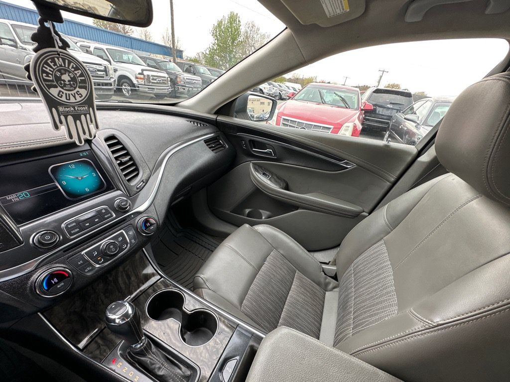 Used 2015 Chevrolet Impala LT FWD image 21