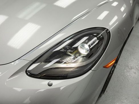 Used 2024 Porsche 718 Boxster S image 16