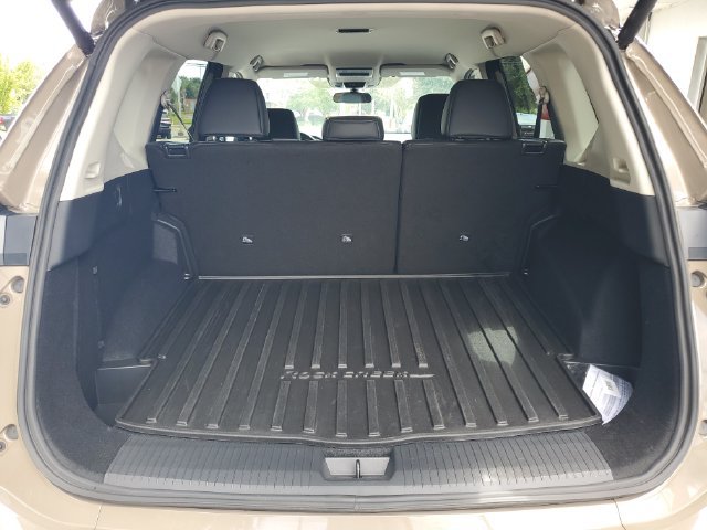 Certified 2026 Nissan Rogue SV AWD/4WD image 8