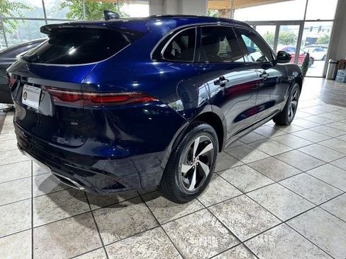 Used 2023 Jaguar F-PACE R-Dynamic S image 5