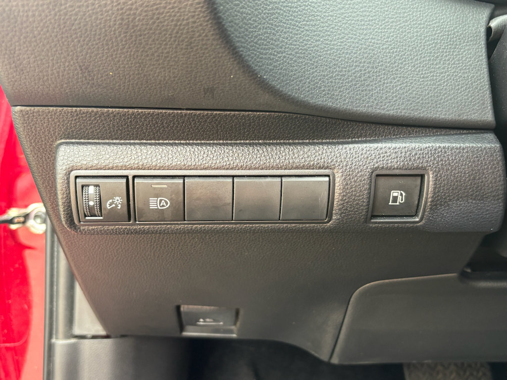 Used 2023 Toyota Corolla LE FWD image 13