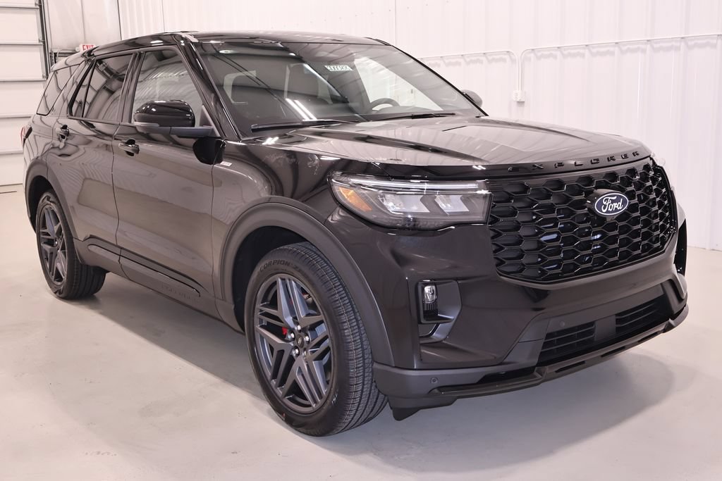 New 2027 Ford Explorer ST-Line w/ Premium Package AWD/4WD image 3
