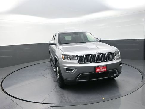 Used 2020 Jeep Grand Cherokee Limited w/ Luxury Group II AWD/4WD image 42