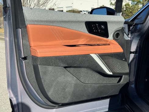 New 2026 Cadillac Optiq Luxury 2 image 17