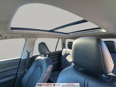 Used 2024 Toyota Grand Highlander XLE image 12