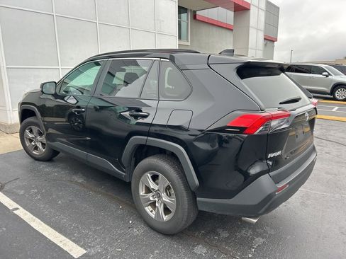 Used 2023 Toyota RAV4 XLE image 7