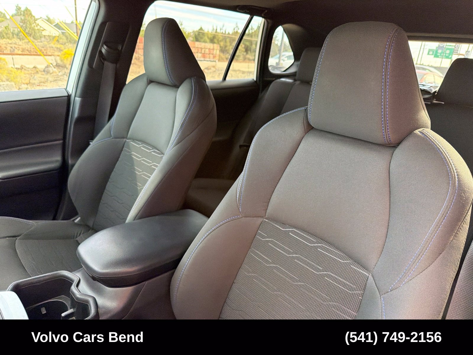 Used 2022 Toyota RAV4 SE w/ Convenience Package AWD/4WD image 19