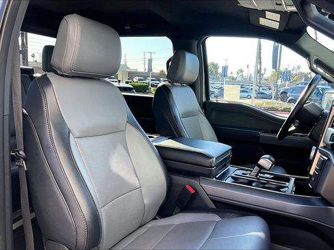 Used 2023 Ford F150 Lightning Lariat image 7