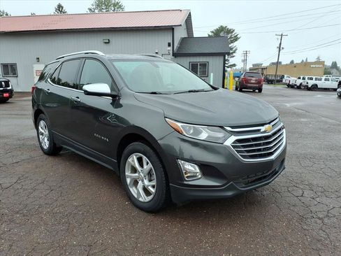 Used 2018 Chevrolet Equinox Premier image 8